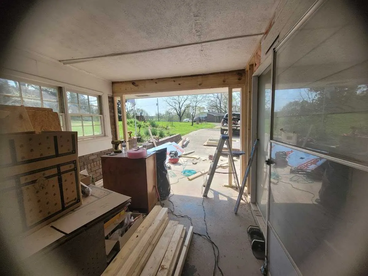 Air movers and dehumidifier for Drying & Dehumidification in Pinewood